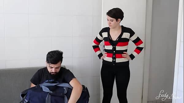 Minha namorada me mandou embora! Transei com a meia-irmã dela