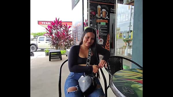 demasiado arriesgado, enserio quieres que te folle aqui en publico sexo en la calle pillada