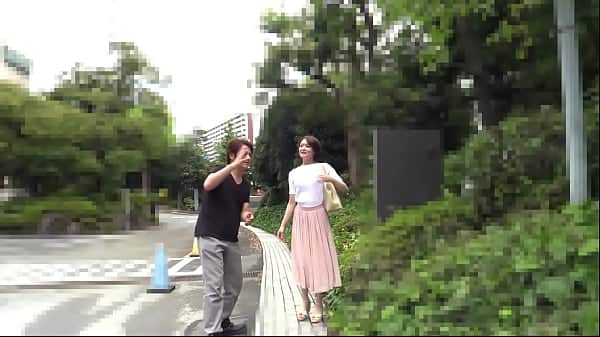 素人娘にエッチな水着を着せてヤりました！Vol.3 - 吉野まい 1
