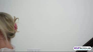 Pizza Delivery guy Gets the Best Tip of His Life from Big Booty Blonde MILF/ PAWG Trixi Brooks INTRO EXTENDED