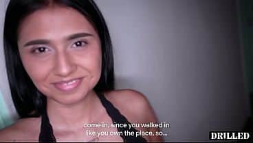 She Caught Her BF Cheating And Came To Fuck His Best Friend